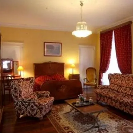 La Cour Des Marotiers Bed & Breakfast 3*